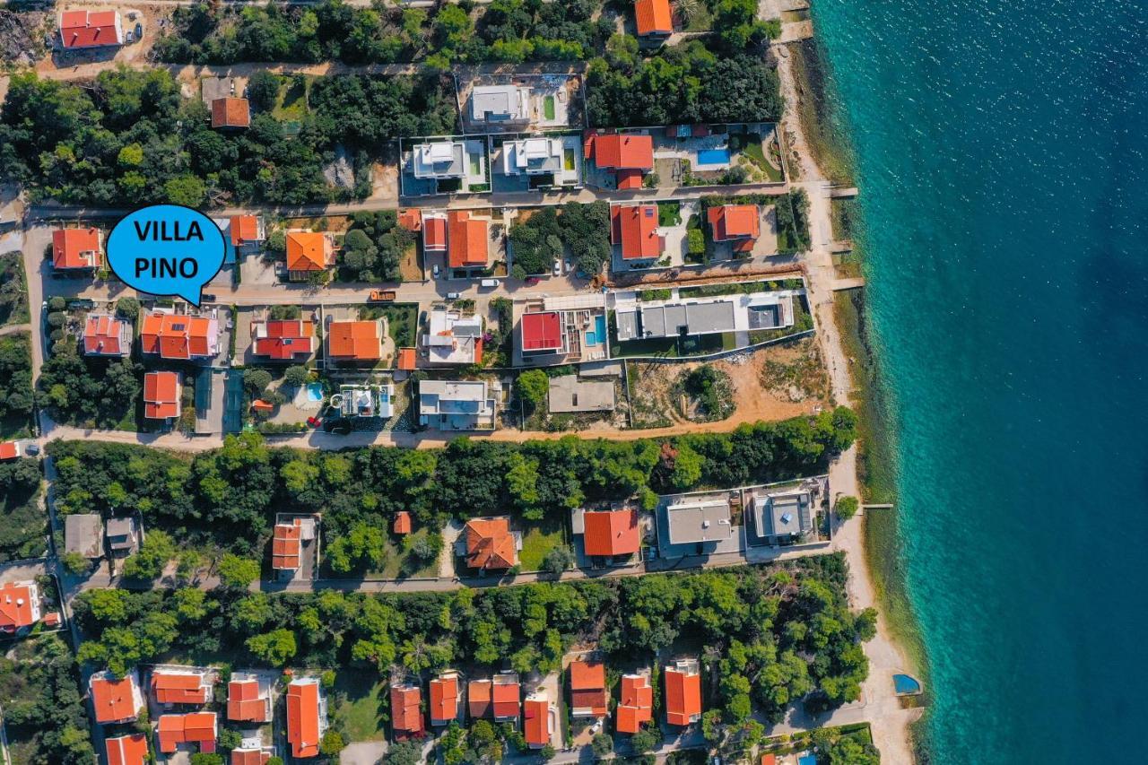 Villa Pino With Pool, Sauna & Jacuzzi Петркане Екстериор снимка